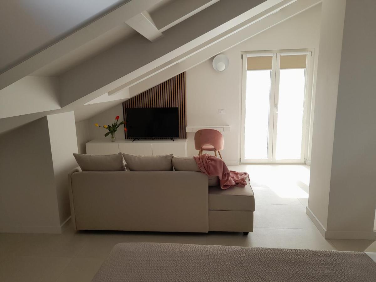 Gt Apartments - New Opening Vibo Valentia Marina Bagian luar foto