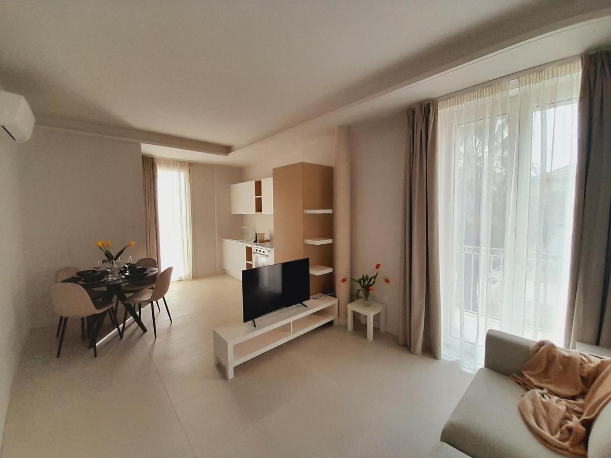 Gt Apartments - New Opening Vibo Valentia Marina Bagian luar foto