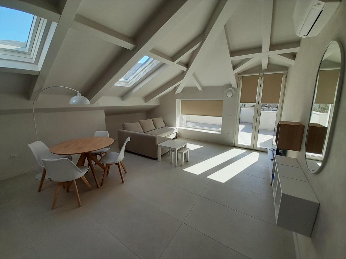 Gt Apartments - New Opening Vibo Valentia Marina Bagian luar foto