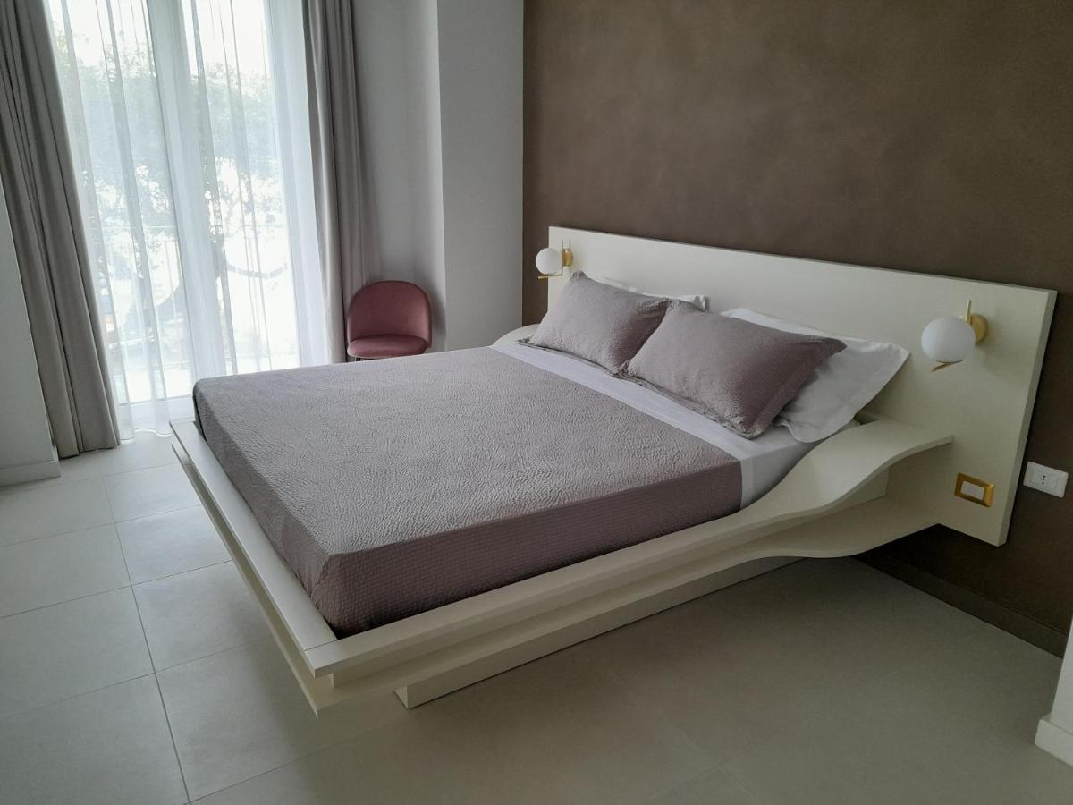 Gt Apartments - New Opening Vibo Valentia Marina Bagian luar foto